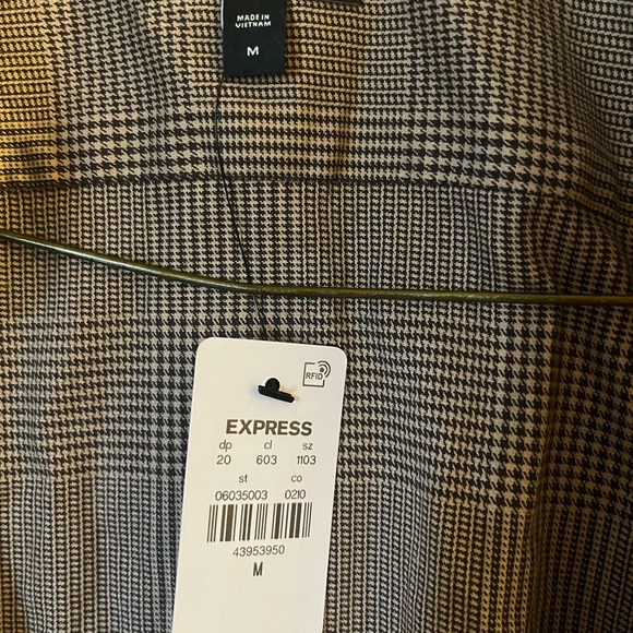 Men’s Express button down shirt - Picture 3 of 3